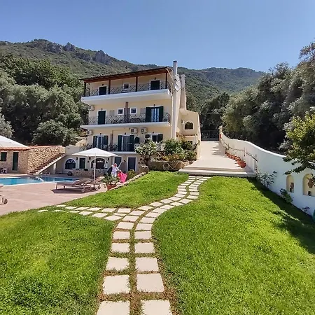 Archontiko Loukis 4*