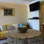 Archontiko Loukis Apart Otel Pentátion