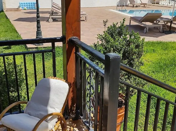 Archontiko Loukis 4*