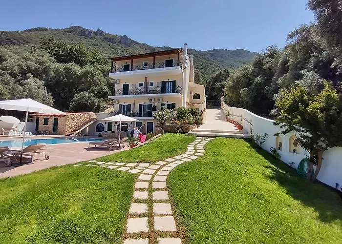Archontiko Loukis 4*
